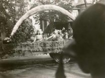 "Rainbow" float, 1925